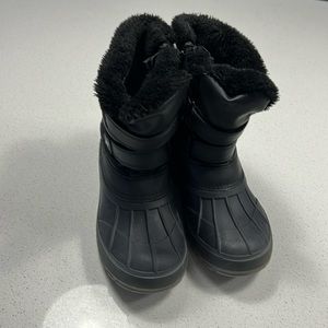 Boys black winter boots